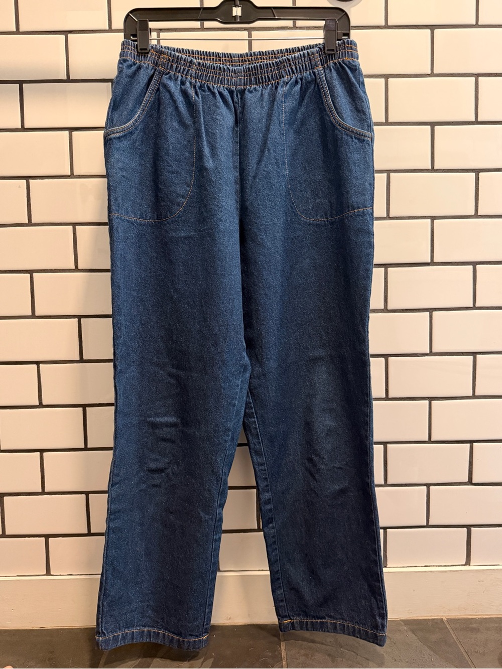Blair Women’s Relaxed Straight-Leg Jeans in Dark Blue